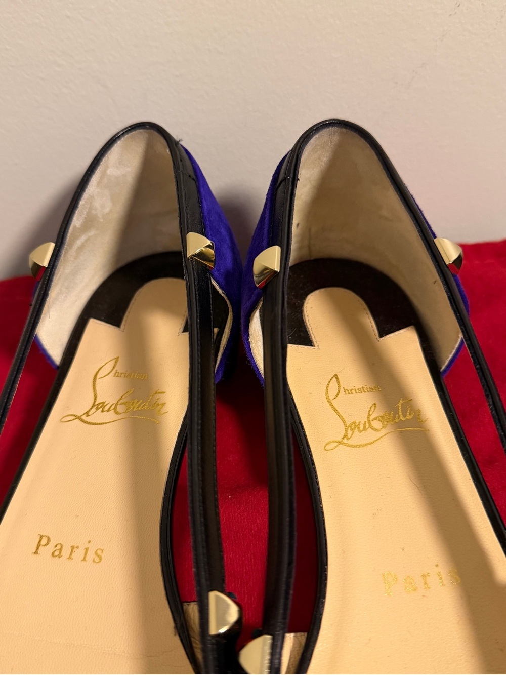 Christian Louboutin Two-Tone Jeweled Suede Flat Shoes -Blue & Red Authentic - Picture 3 of 6
